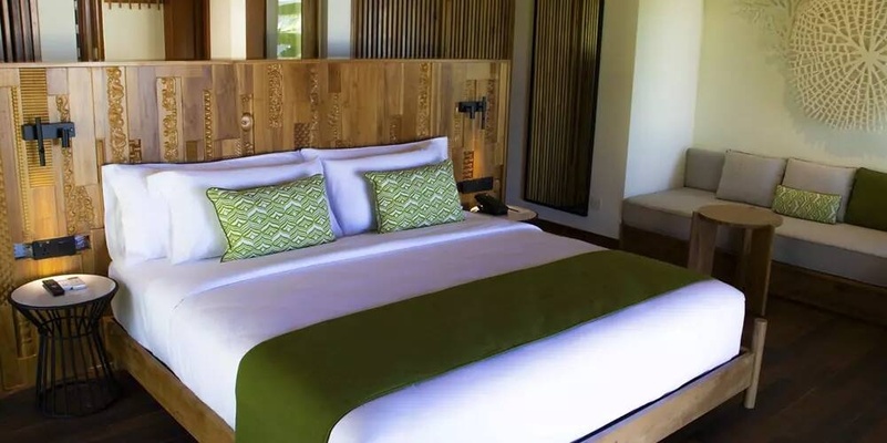 Melia Whale Lagoon Maldives