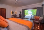 V Villas Maldives At Mirihi